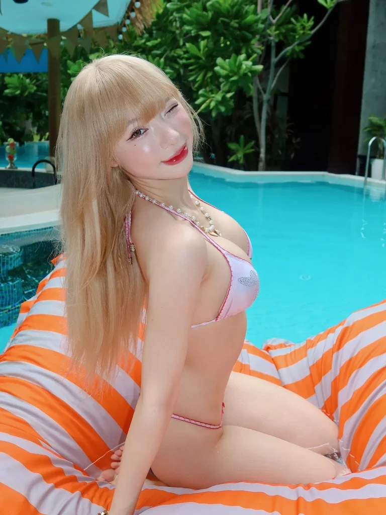 พลอยชมพู