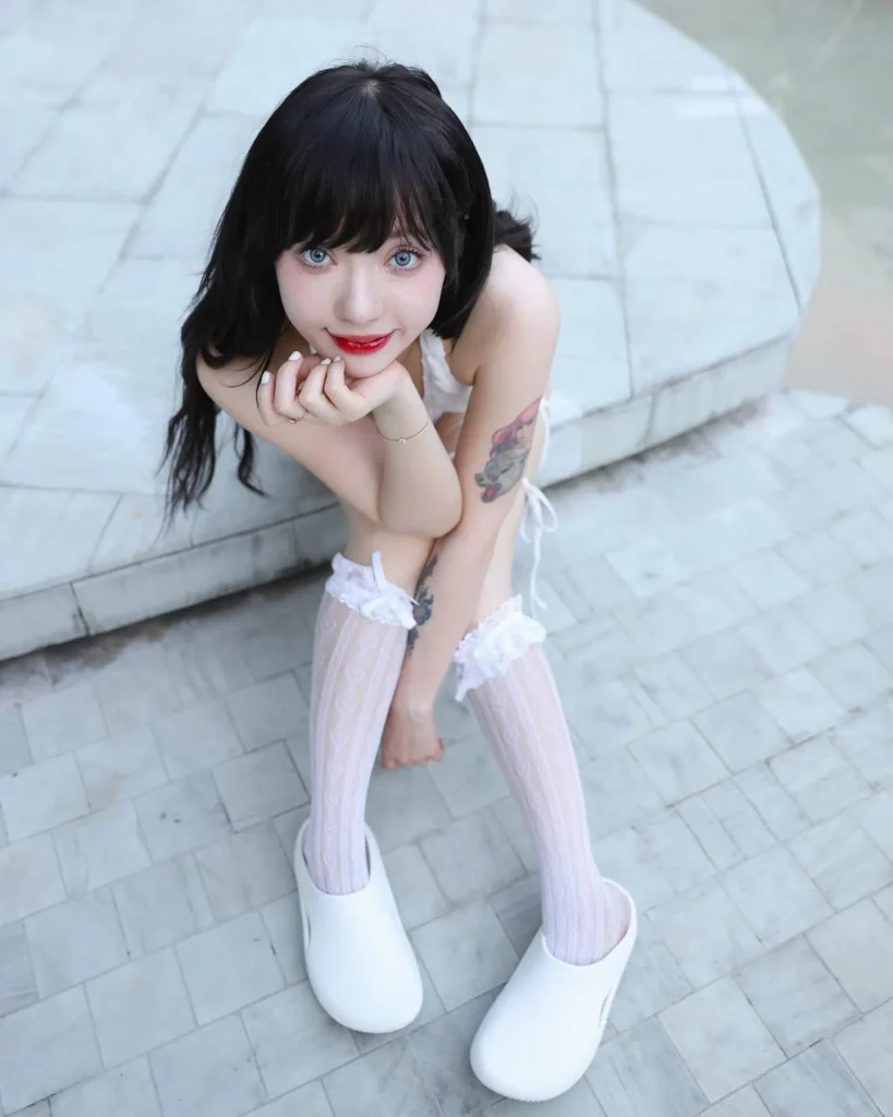พลอยชมพู