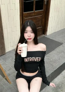 นีนี่ n.niniee