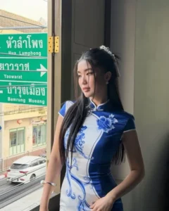 ก้อย อรัชพร โภคินภากร